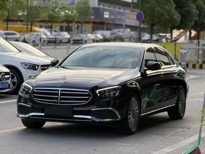 Mercedes-Benz E-Class 2022 Model E 300 L Luxury Model sedan – фото 1