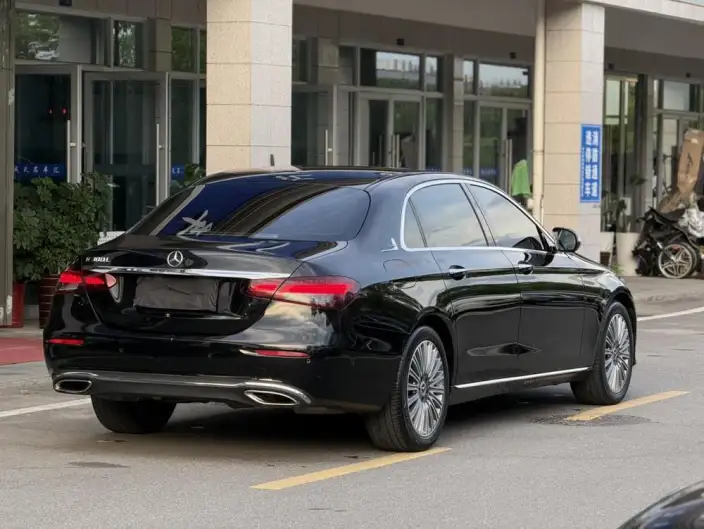 Mercedes-Benz E-Class 2022 Model E 300 L Luxury Model sedan – фото 6