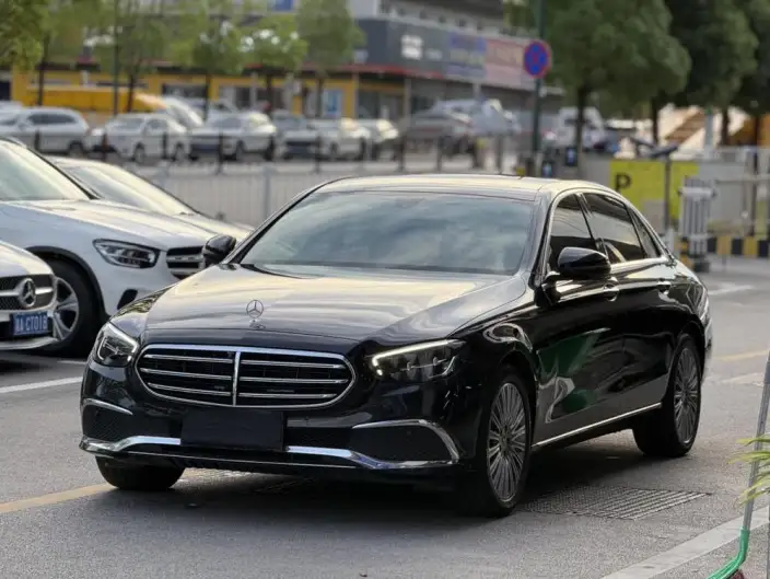 Mercedes-Benz E-Class 2022 Model E 300 L Luxury Model sedan – фото 8