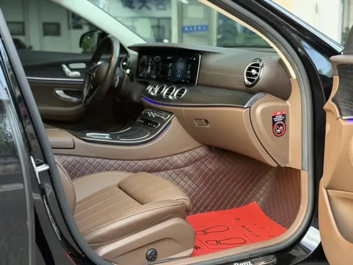 Mercedes-Benz E-Class 2022 Model E 300 L Luxury Model sedan – фото 9