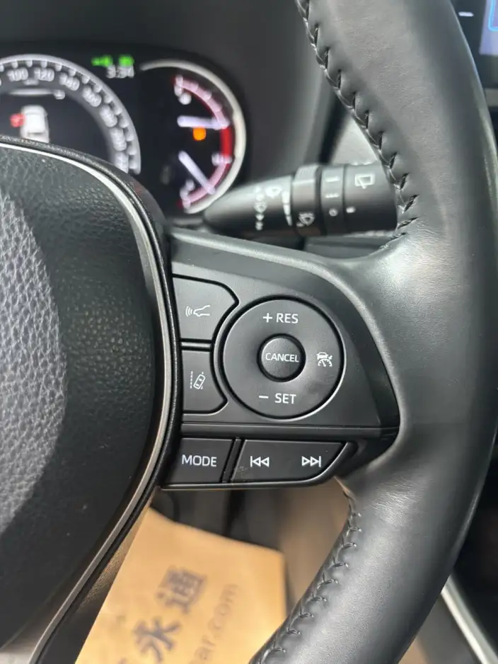Toyota RAV4 2021 Model 2.0L CVT 4WD Premium Edition – фото 8