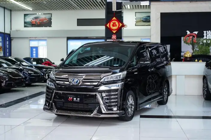 Vellfire 2021 Model Toyota Crown Hybrid 2.5L HV Deluxe Edition – фото 1