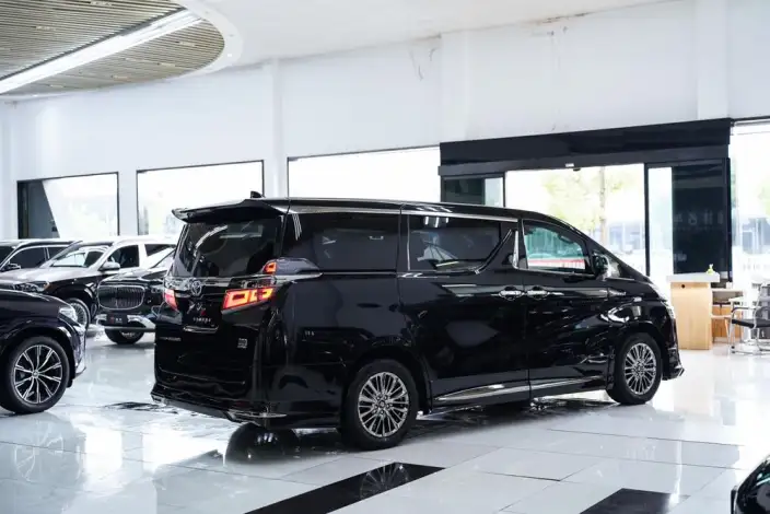 Vellfire 2021 Model Toyota Crown Hybrid 2.5L HV Deluxe Edition – фото 6