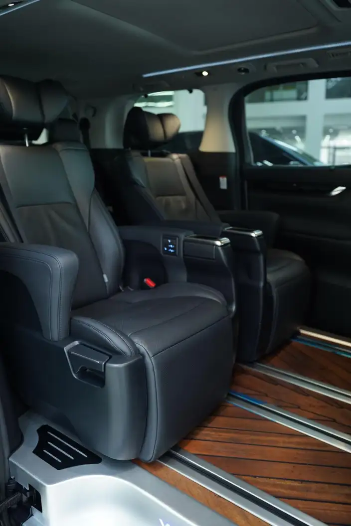 Vellfire 2021 Model Toyota Crown Hybrid 2.5L HV Deluxe Edition – фото 7
