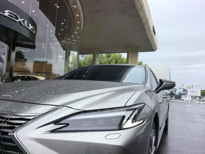 Lexus ES 2025 Model 300h Premium – фото 10