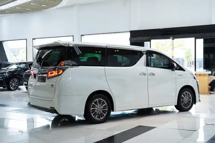 Vellfire 2020 Model Hybrid 2.5L HV Premium Edition – фото 6