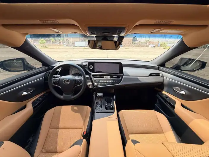 Lexus ES 2024 Model 200 Premium – фото 9