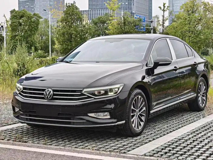 Volkswagen Magotan 2020 Model 330TSI DSG Leading Model – фото 1