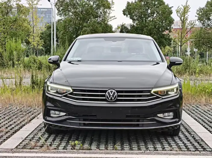 Volkswagen Magotan 2020 Model 330TSI DSG Leading Model – фото 2