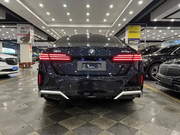 BMW 5 Series 2024 Model 530Li Exclusive Model M Sports Set – фото 5