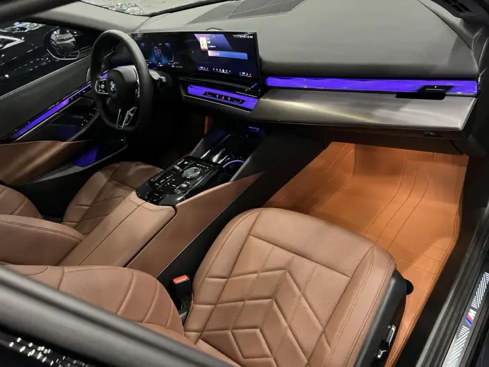 BMW 5 Series 2024 Model 530Li Exclusive Model M Sports Set – фото 8