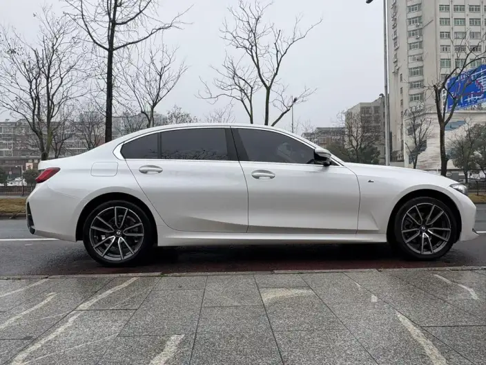 BMW 3 Series 2023 Model 320Li M Sports Set – фото 7