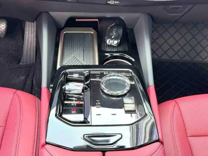 BMW 5 Series 2025 Model 530Li Exclusive Model M Sports Set – фото 7