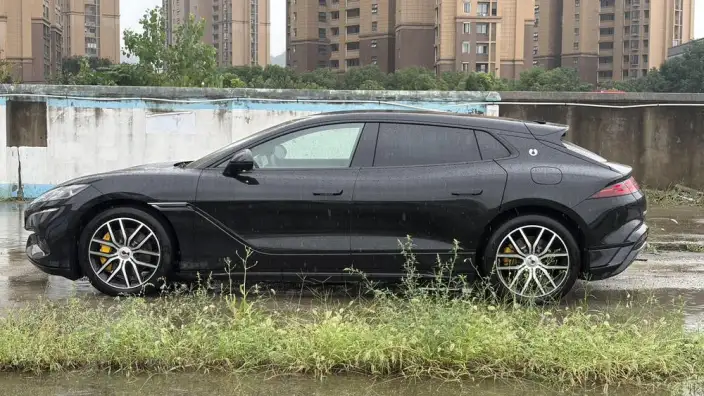 DENZA Z9GT EV 2024 Model 630 4WD Pro Edition – фото 4
