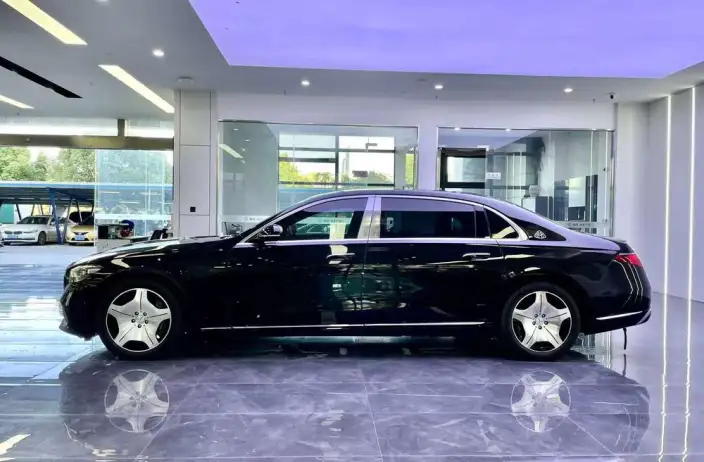 Mercedes-Maybach S-Class 2023 Model S 480 4MATIC – фото 4