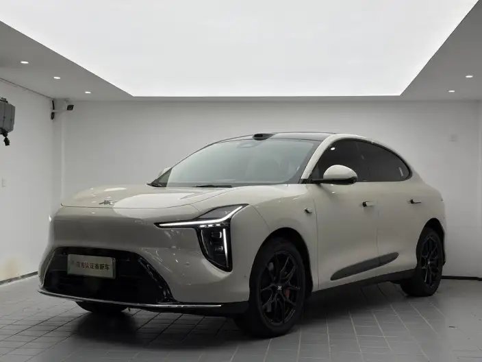 IM LS6 2026 Model EV Max – фото 1