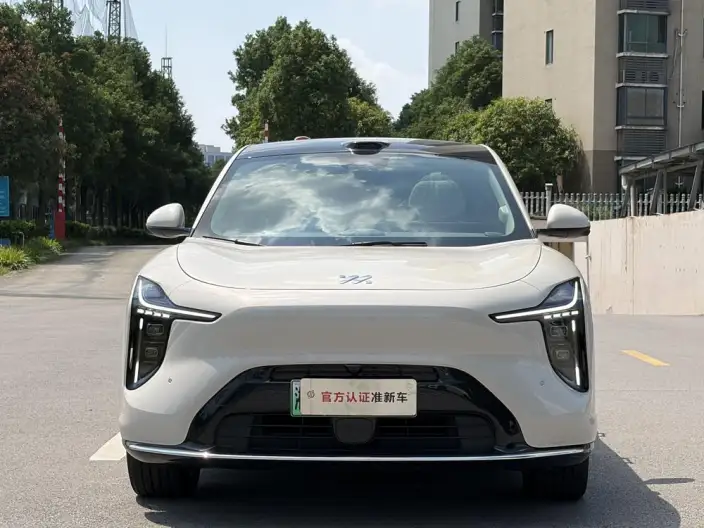 IM LS6 2026 Model EV Max – фото 2