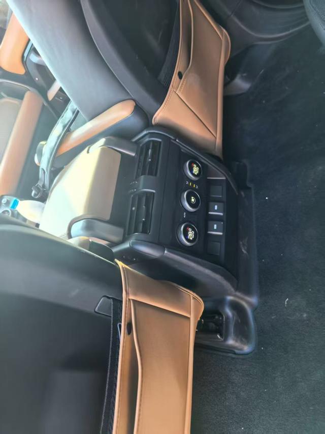 Land Rover De f ender 2024 110 3.0T P400 XS – фото 5