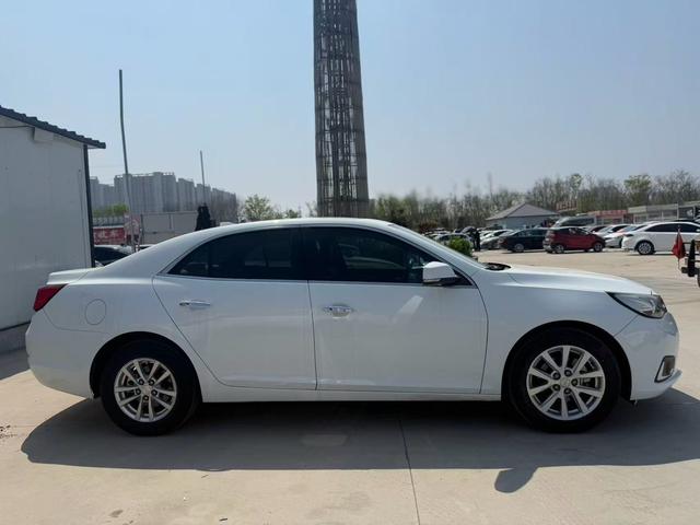 Chevrolet Malibu 2018 530T Automatic Fashion – фото 4