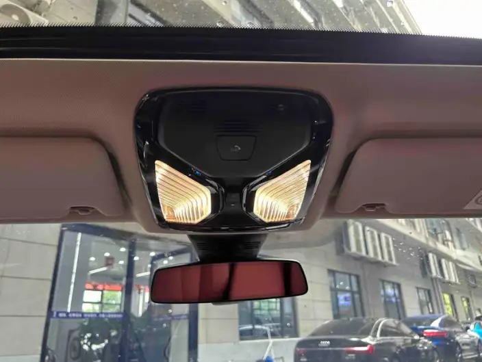 BMW 3 Series 2026 Model 330Li M Sports Night Set – фото 10
