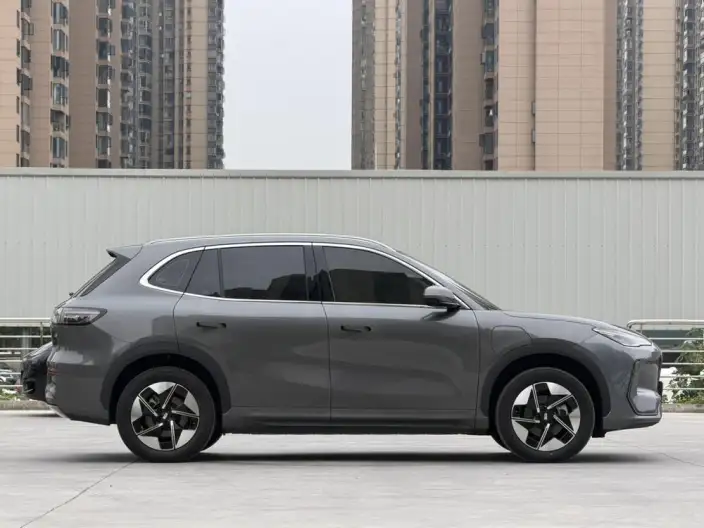 Geely Galaxy E5 2026 Model 610km Tiggo + Edition – фото 7