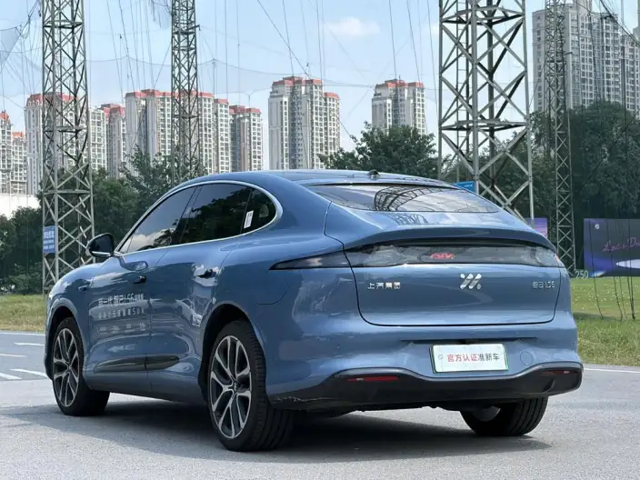 IM LS6 2026 Model EV Max – фото 4