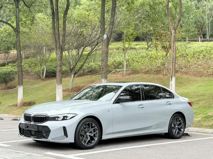 BMW 3 Series 2025 Model 330Li M Sports Night Set – фото 1