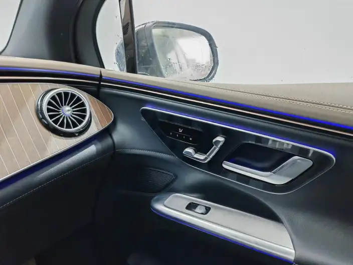 Mercedes-Benz EQE SUV 2024 Model EQE SUV 500 4MATIC Deluxe Edition – фото 9