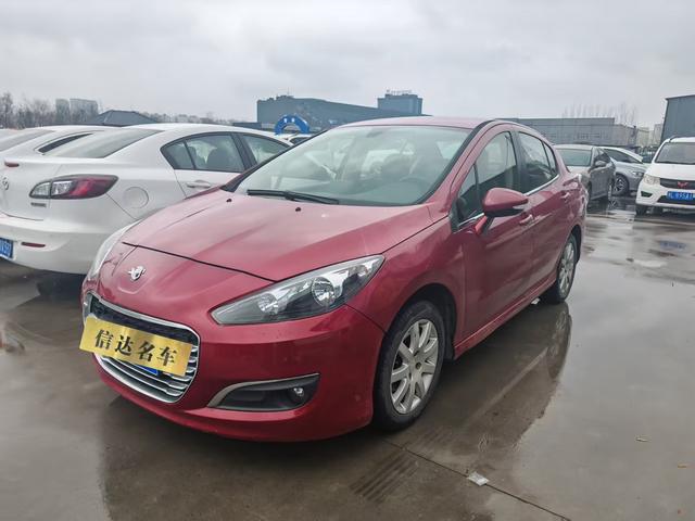Peugeot 308 2014 Enjoy Classic 1.6L Manual Trend – фото 1