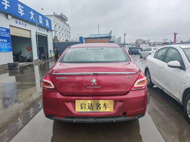 Peugeot 308 2014 Enjoy Classic 1.6L Manual Trend – фото 4