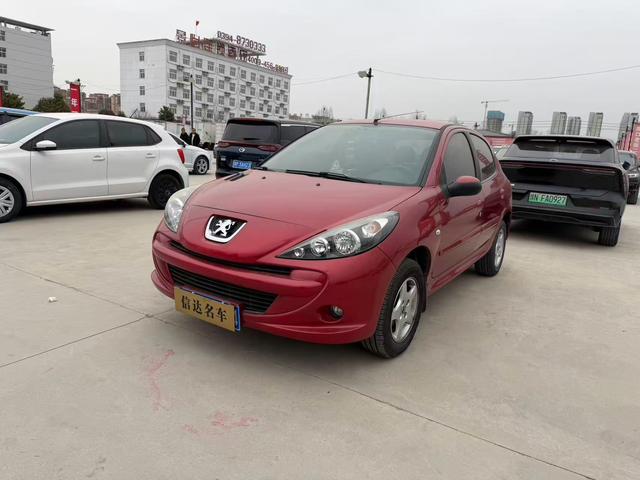 PEUGEOT 207 2011 модификация лян кузов 1.4L Manual JMC Le Edition