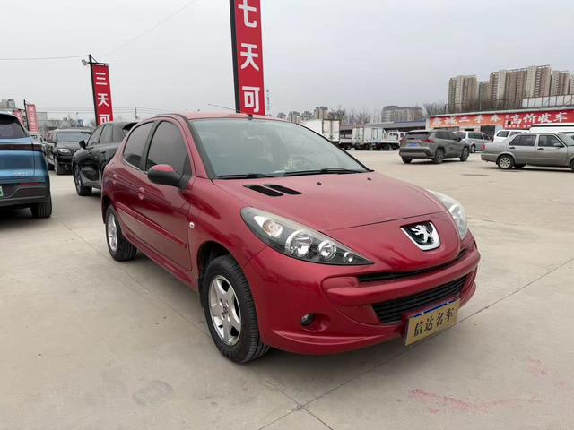 PEUGEOT 207 2011 модификация лян кузов 1.4L Manual JMC Le Edition – фото 3