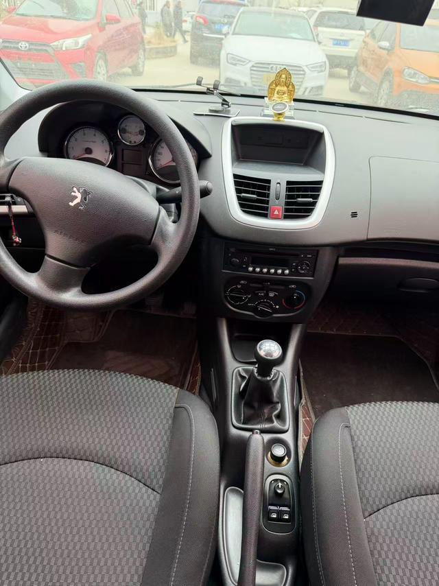 PEUGEOT 207 2011 модификация лян кузов 1.4L Manual JMC Le Edition – фото 13