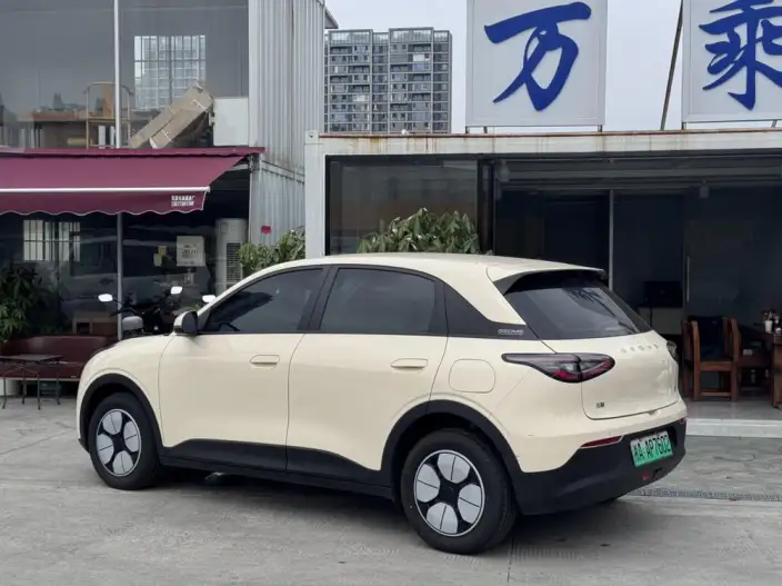 Geely Galaxy StarWish 2025 Model 310km Youth Edition – фото 3