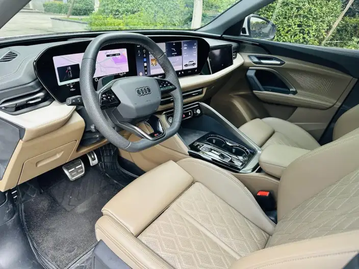 Audi Q5L 2026 Model 2.0T 10M Users Edition Edition – фото 9