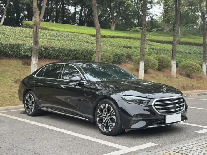 Mercedes-Benz E-Class 2026 Model E 300 L Luxury Model sedan – фото 3
