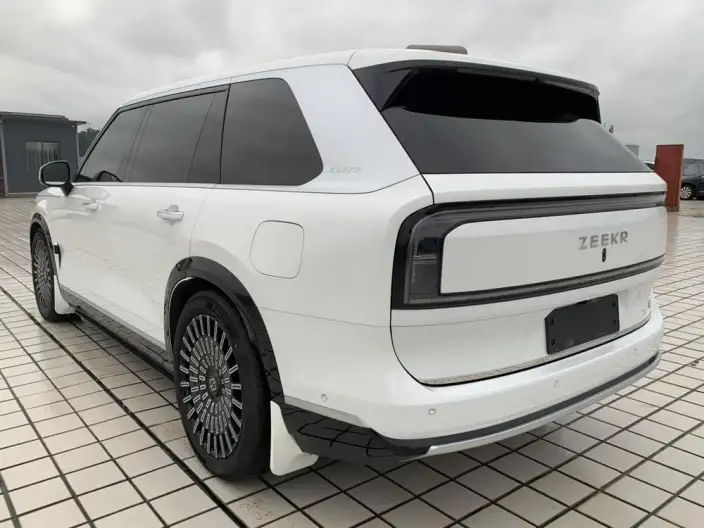 ZEEKR 9X 2025 Model Ultra Edition 70kWh VI seat – фото 4