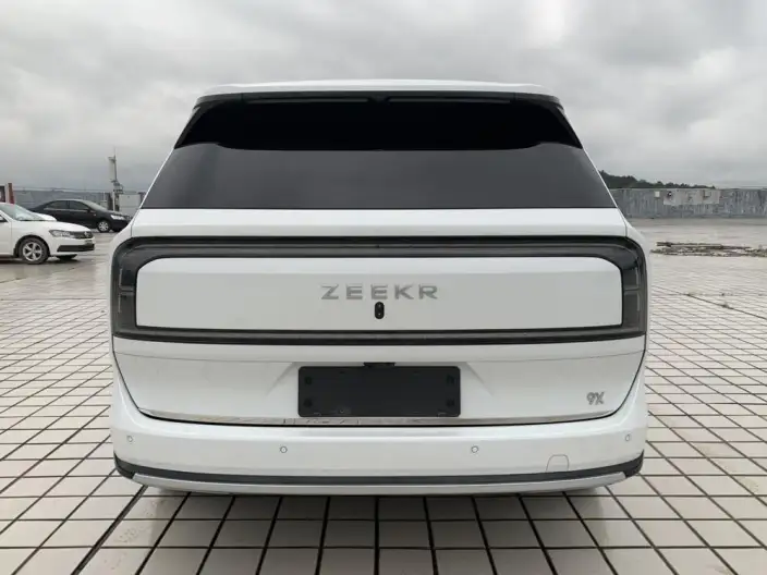 ZEEKR 9X 2025 Model Ultra Edition 70kWh VI seat – фото 5