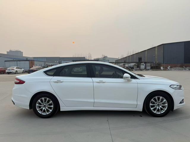 Ford Mondeo 2013 модификация 1.5L GTDi180 Com f ort – фото 4