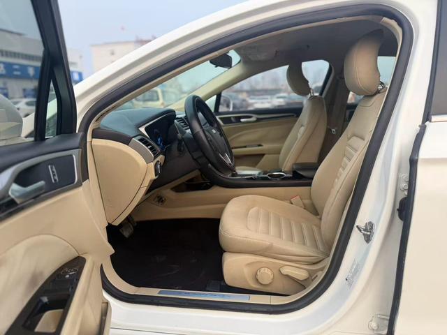 Ford Mondeo 2013 модификация 1.5L GTDi180 Com f ort – фото 10