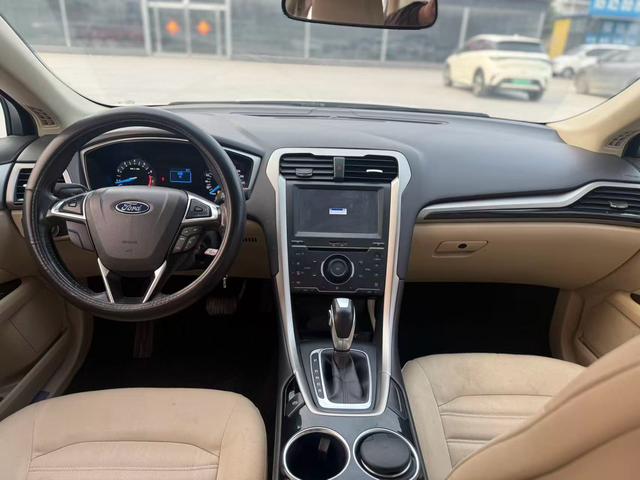 Ford Mondeo 2013 модификация 1.5L GTDi180 Com f ort – фото 11