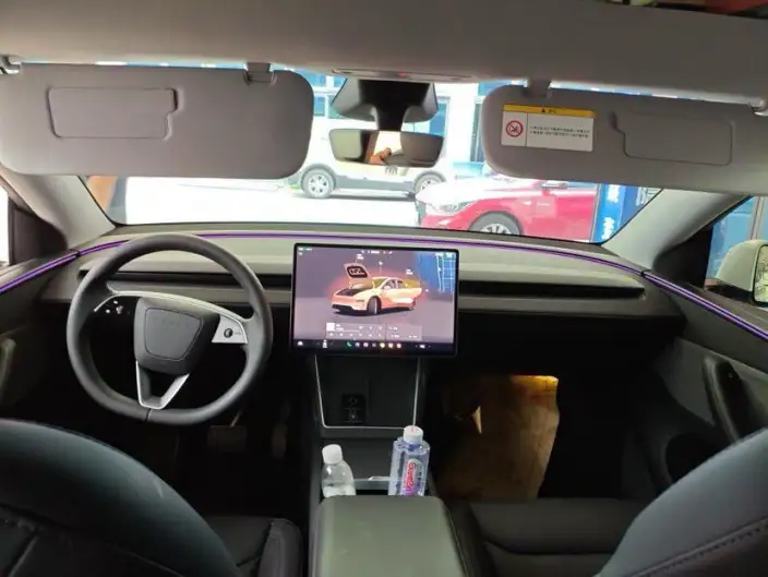 Model Y 2025 Model Rear-wheel drive version – фото 6