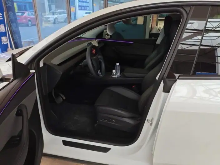Model Y 2025 Model Rear-wheel drive version – фото 7