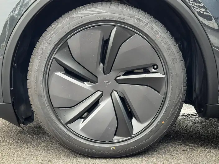 Model Y 2025 Model Rear-wheel drive version – фото 9