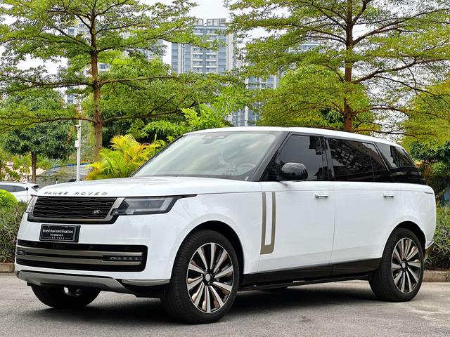 Range Rover 2023 3.0 L6 400PS Centurion Seven Seater Plus – фото 1