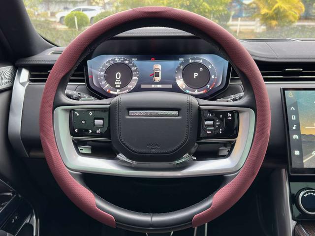 Range Rover 2023 3.0 L6 400PS Centurion Seven Seater Plus – фото 18