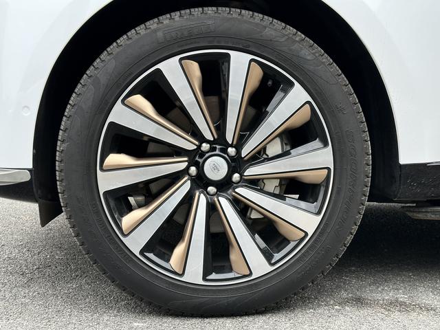 Range Rover 2023 3.0 L6 400PS Centurion Seven Seater Plus – фото 25