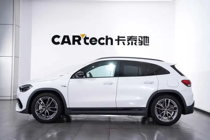 Mercedes-Benz GLA AMG 2021 Model AMG GLA 35 4MATIC – фото 3