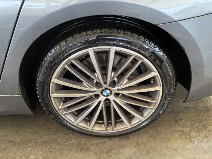 BMW 5 Series Imported 2020 Model 530i Fashion edition M Sports Set – фото 7
