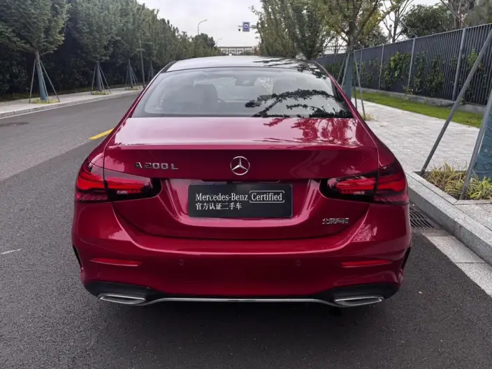 Mercedes-Benz A-class 2023 Model A 200 L Sports sedan Fashion Edition – фото 4